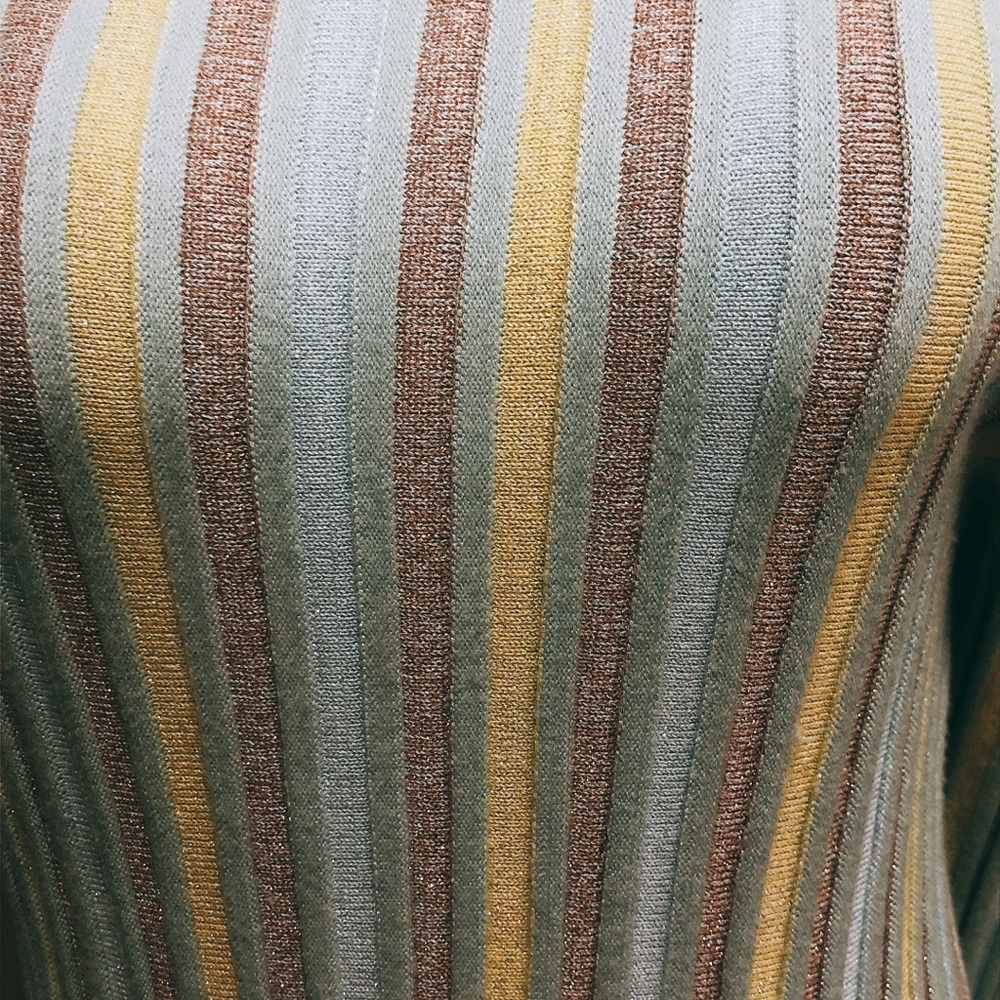 Sweater - Picture 5 of 8